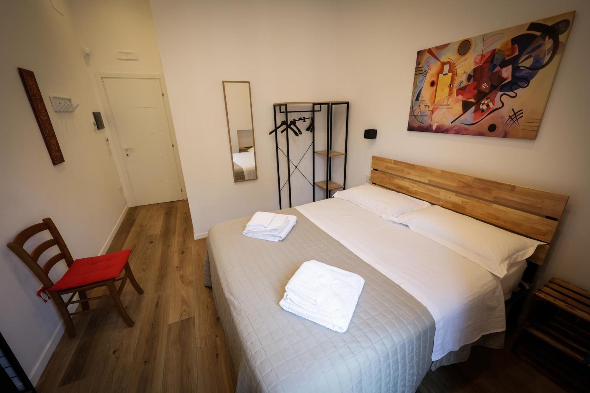 Into Core - Bed & Breakfast